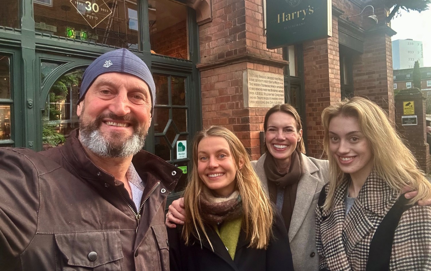 Nearly £36,000 raised for sisters Amber and Mia Veacock after they tragically lost both parents within weeks at their Exmouth, Devon family home.